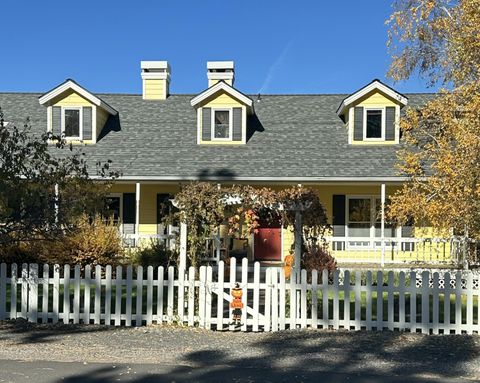 1110 E Cascade Avenue Sisters OR 97759