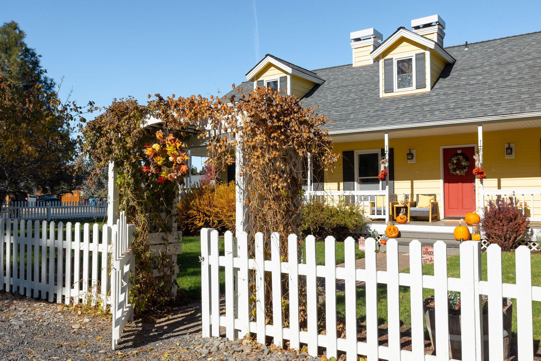 1110 E Cascade Avenue