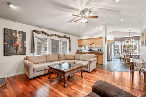 Tiny photo for 2987 NE Oakley Court, Bend, OR 97701 (MLS # 220210762)