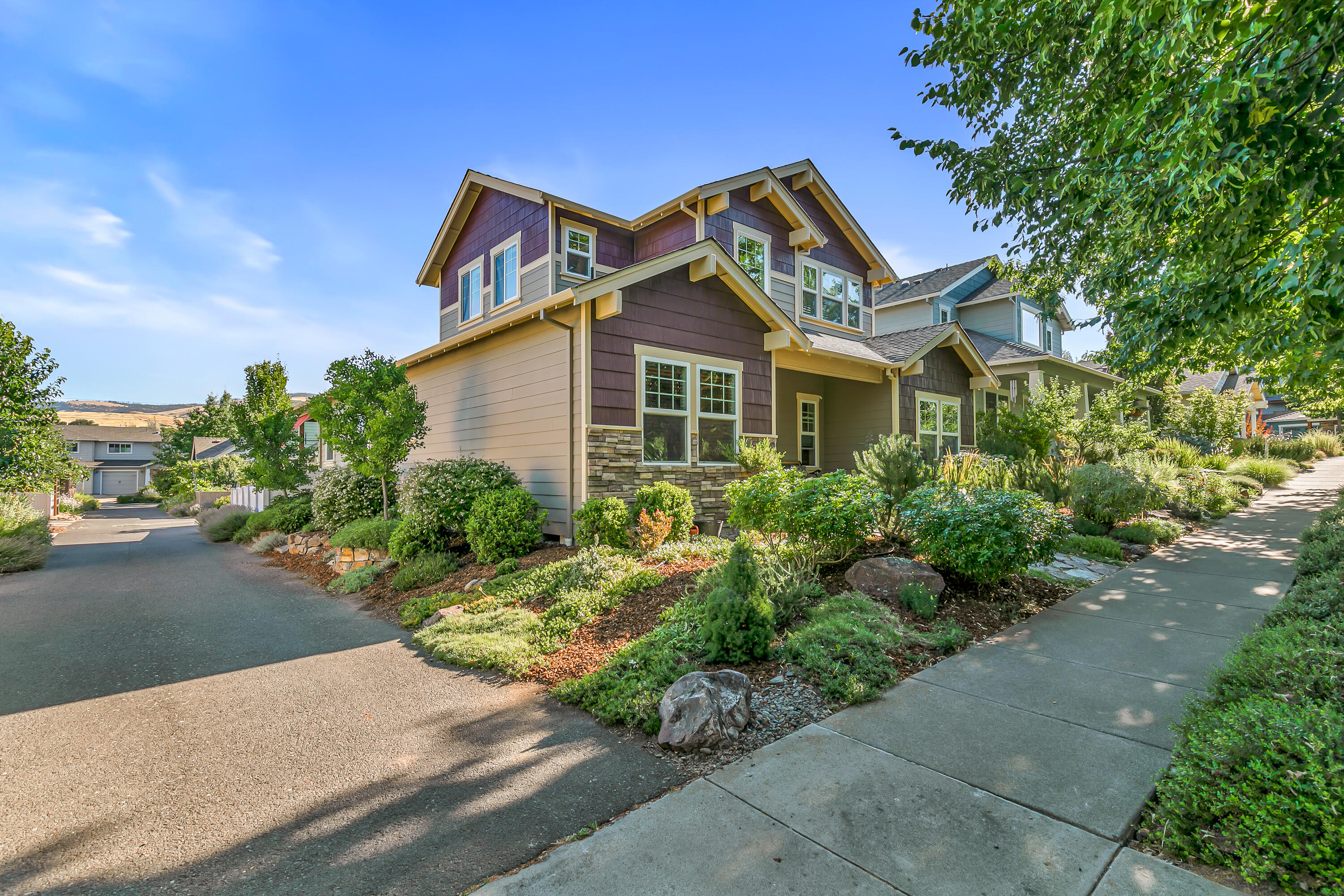 Meadowbrook Park II At North Mountain - Residential