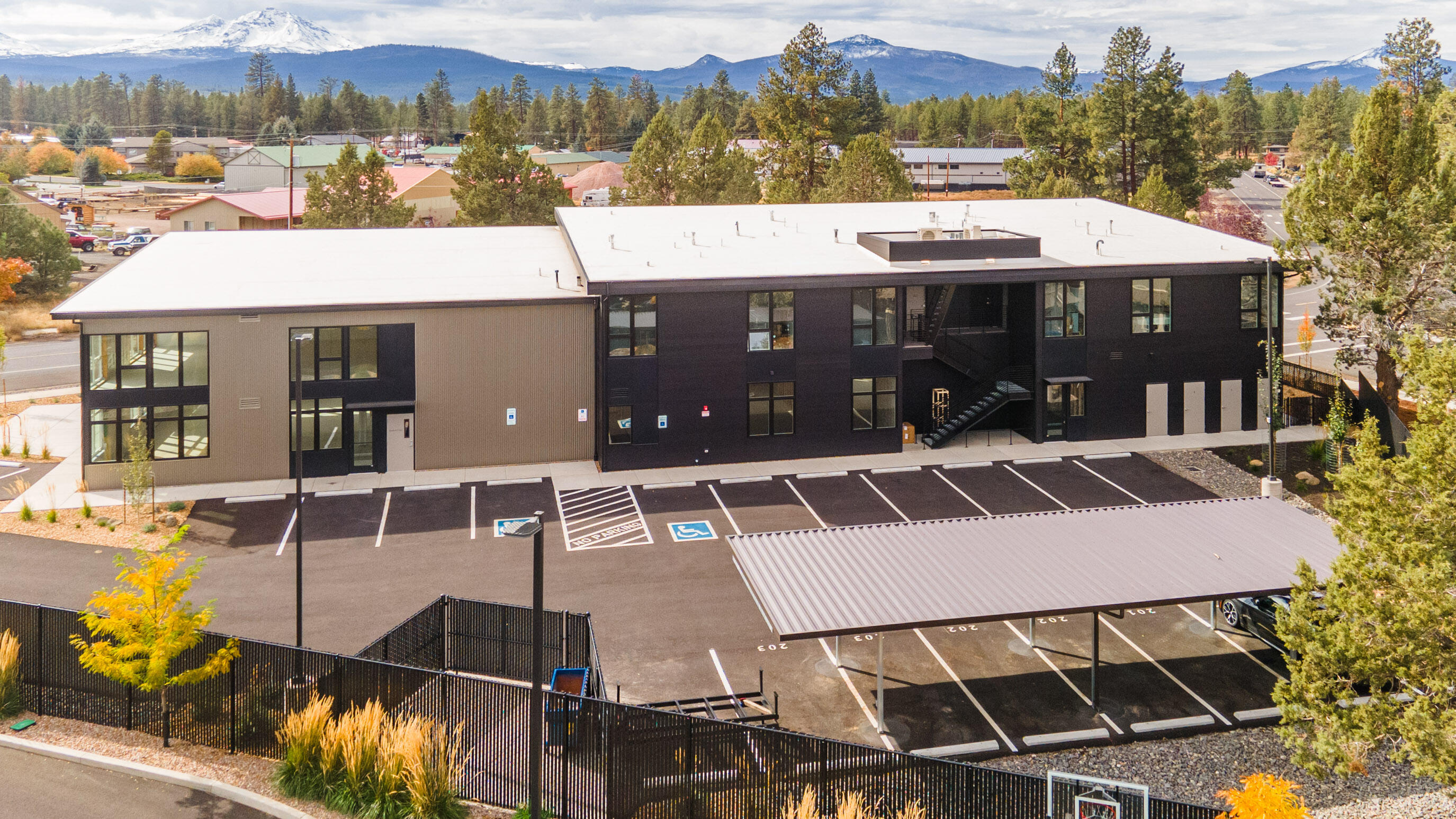 Three Sisters Bus Pk - Commercial Sale