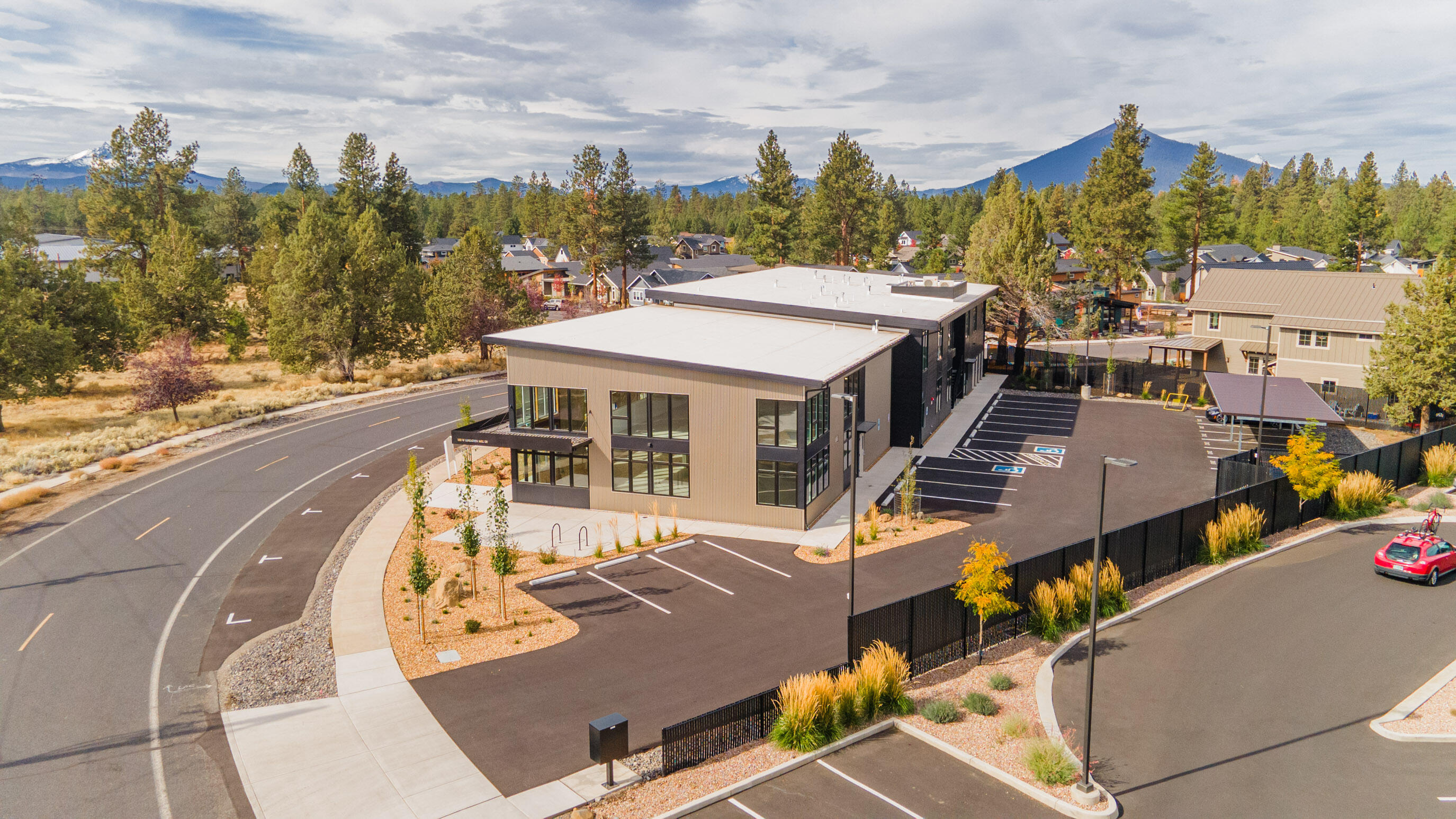 Three Sisters Bus Pk - Commercial Sale