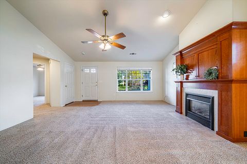 Tiny photo for 3350 Edgewater Drive, Medford, OR 97504 (MLS # 220217809)