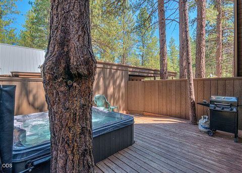 Tiny photo for 57165 Mink Lane, Sunriver, OR 97707 (MLS # 220224425)