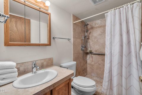 Tiny photo for 57165 Mink Lane, Sunriver, OR 97707 (MLS # 220224425)