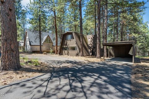 Tiny photo for 57165 Mink Lane, Sunriver, OR 97707 (MLS # 220224425)