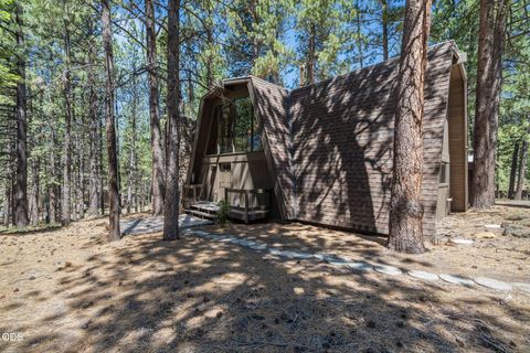 Tiny photo for 57165 Mink Lane, Sunriver, OR 97707 (MLS # 220224425)
