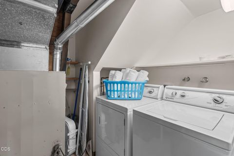 Tiny photo for 57165 Mink Lane, Sunriver, OR 97707 (MLS # 220224425)