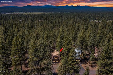 Tiny photo for 57165 Mink Lane, Sunriver, OR 97707 (MLS # 220224425)