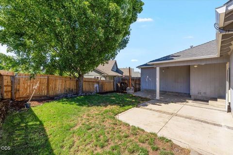 Tiny photo for 17 Meadowfield Circle, Eagle Point, OR 97524 (MLS # 220223542)