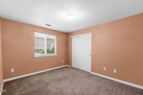 Tiny photo for 17 Meadowfield Circle, Eagle Point, OR 97524 (MLS # 220223542)