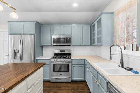 Tiny photo for 17 Meadowfield Circle, Eagle Point, OR 97524 (MLS # 220223542)