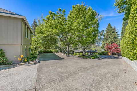Tiny photo for 218 Saginaw Drive, Medford, OR 97504 (MLS # 220213076)
