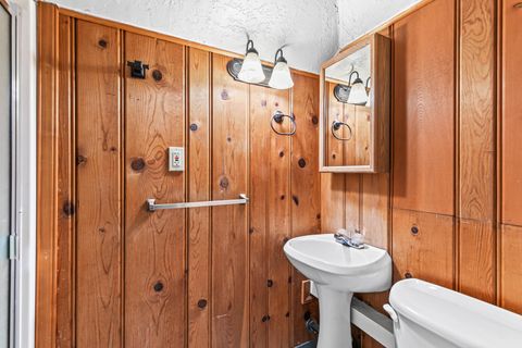 Tiny photo for 218 Saginaw Drive, Medford, OR 97504 (MLS # 220213076)