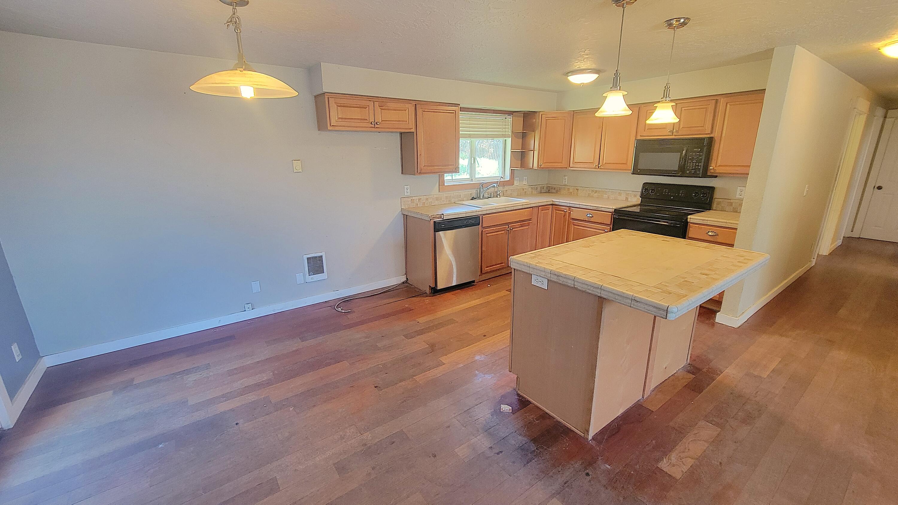 Golden Horseshoe - Residential