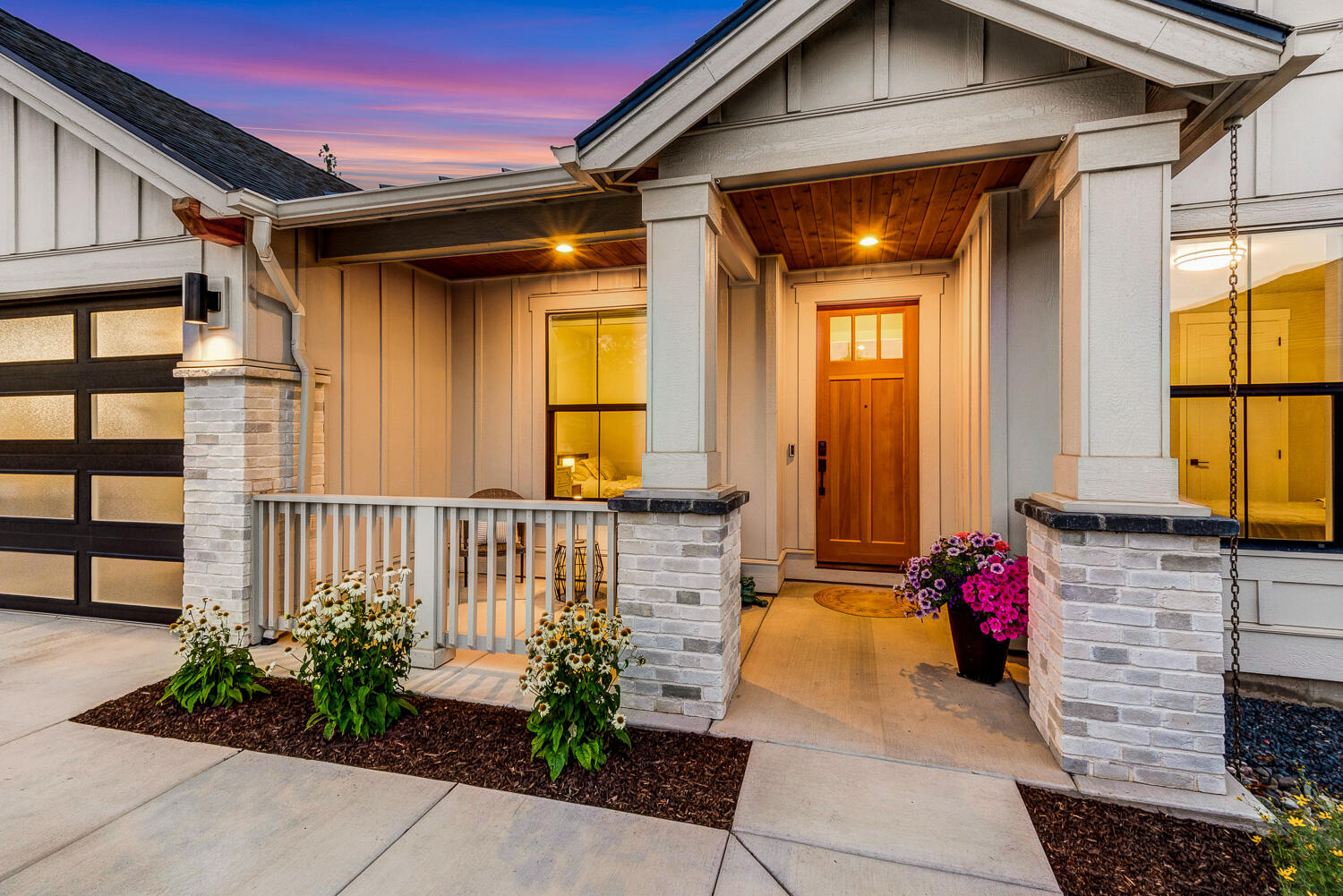 2029 NW Lobinie Court