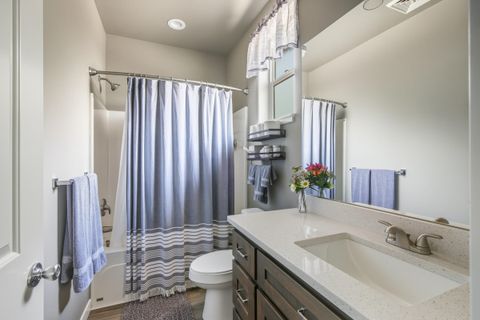 Tiny photo for 2944 SE Triangle Outfit Drive, Prineville, OR 97754 (MLS # 220210212)