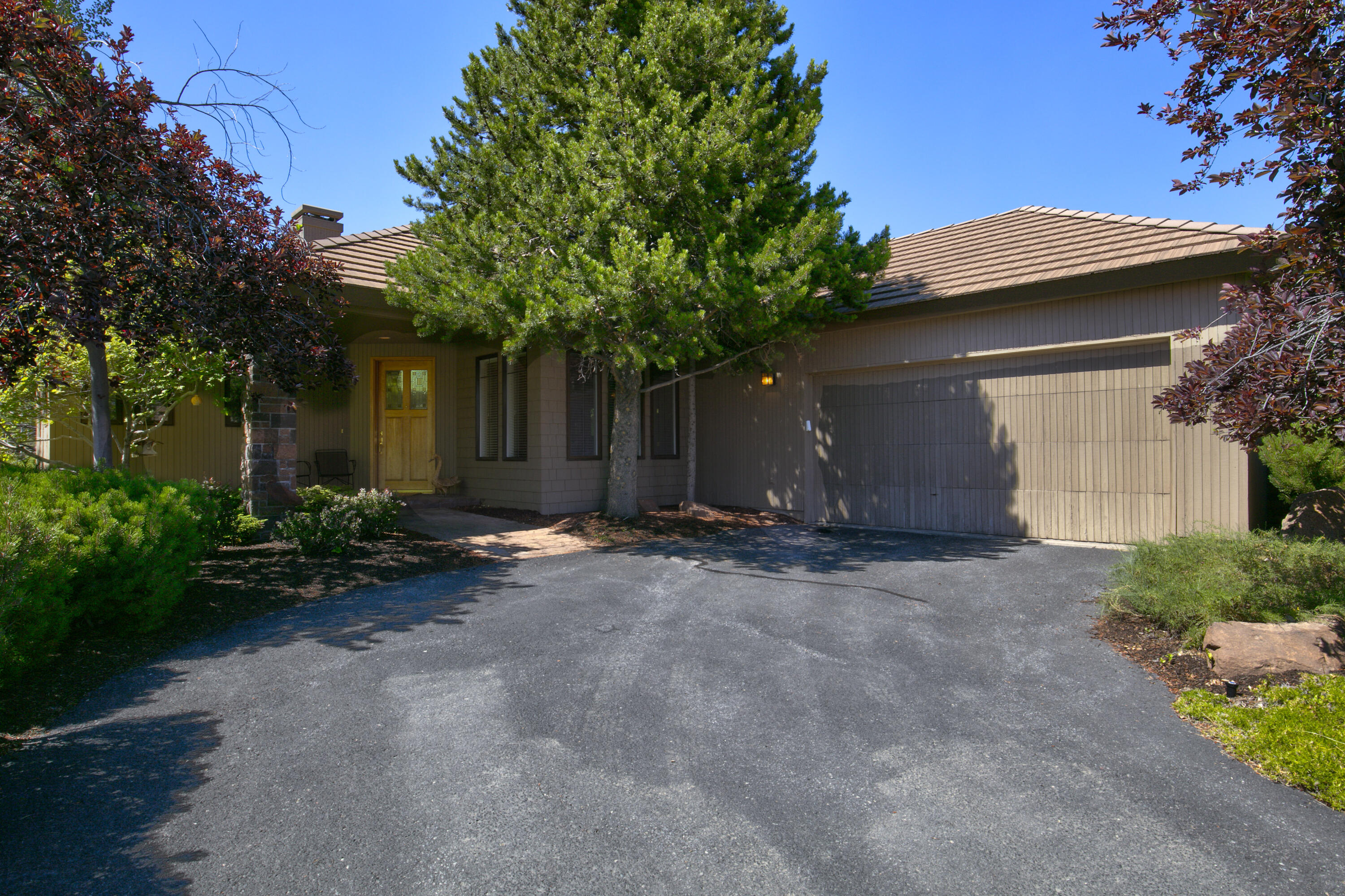 Broken Top - Residential