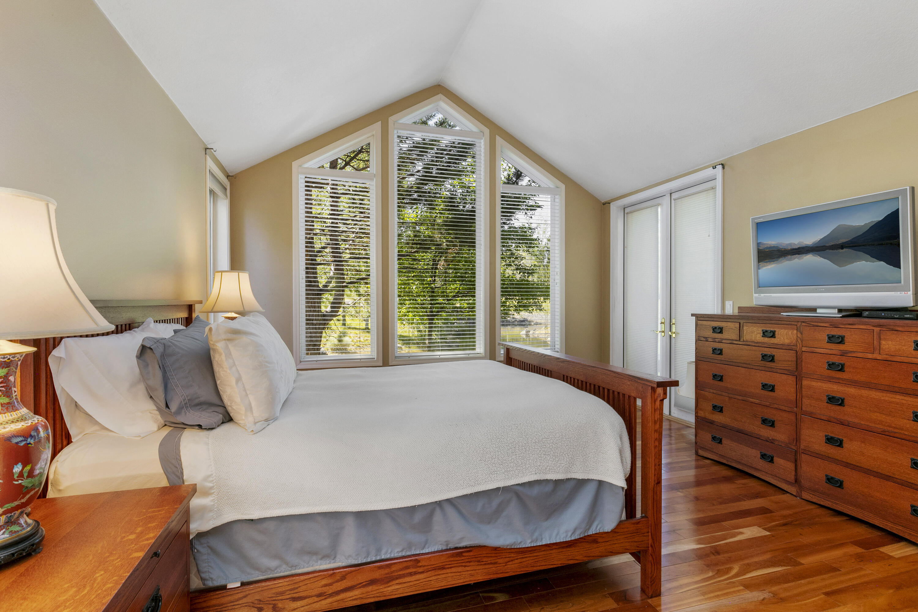 Broken Top - Residential