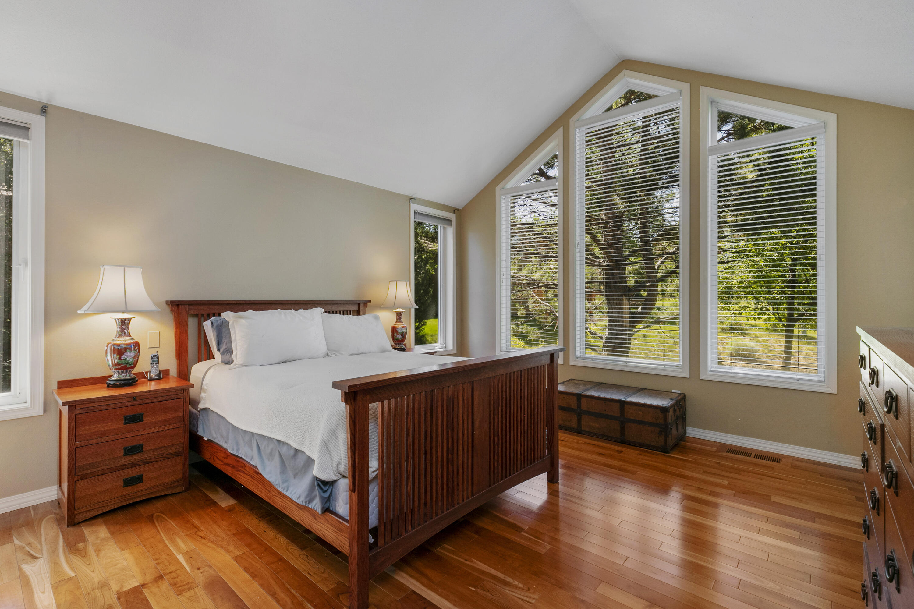 Broken Top - Residential