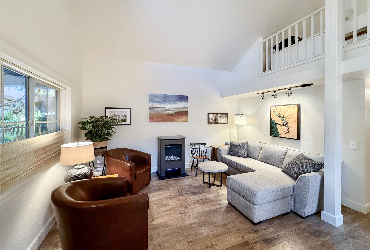 1940 NW Monterey Pines Drive UNIT 8