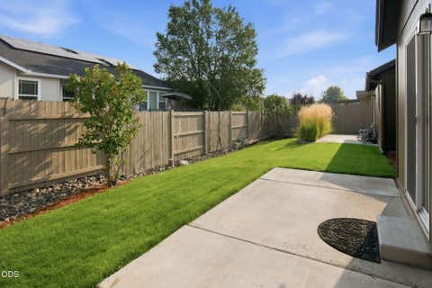 Tiny photo for 2447 NW Greenwood Avenue, Redmond, OR 97756 (MLS # 220227259)