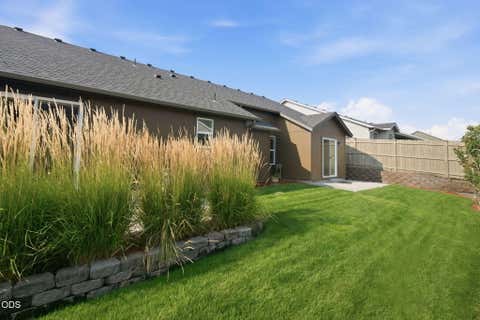 Tiny photo for 2447 NW Greenwood Avenue, Redmond, OR 97756 (MLS # 220227259)