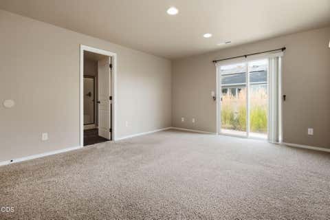 Tiny photo for 2447 NW Greenwood Avenue, Redmond, OR 97756 (MLS # 220227259)