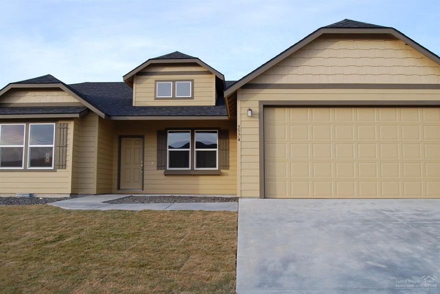 Beautiful Mt. Views in SW Redmond! Summit Crest has a Country feel yet is minutes from shopping, restaurants, schools and the Airport. This Snowbrush Floor plan will feature Great room openness, covered patio, 4' garage extension, den or 4th bedroom, craftsman trim, backyard landscaping. Comes with a one year builder warranty. Home is New Construction. Picture are of similar home. Home is presold.