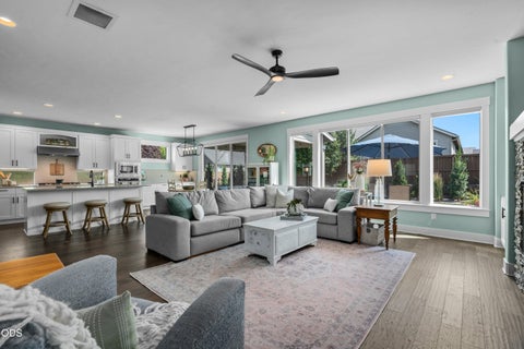 Tiny photo for 20867 SE Sunniberg Lane, Bend, OR 97702 (MLS # 220225382)