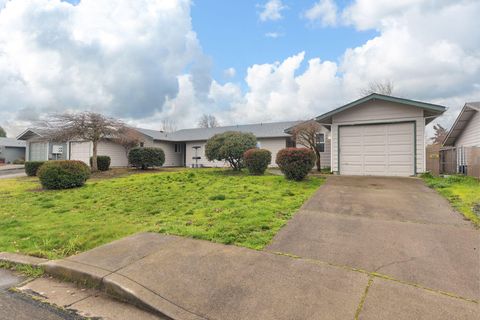 1460 SW Kokanee Lane Grants Pass OR 97527