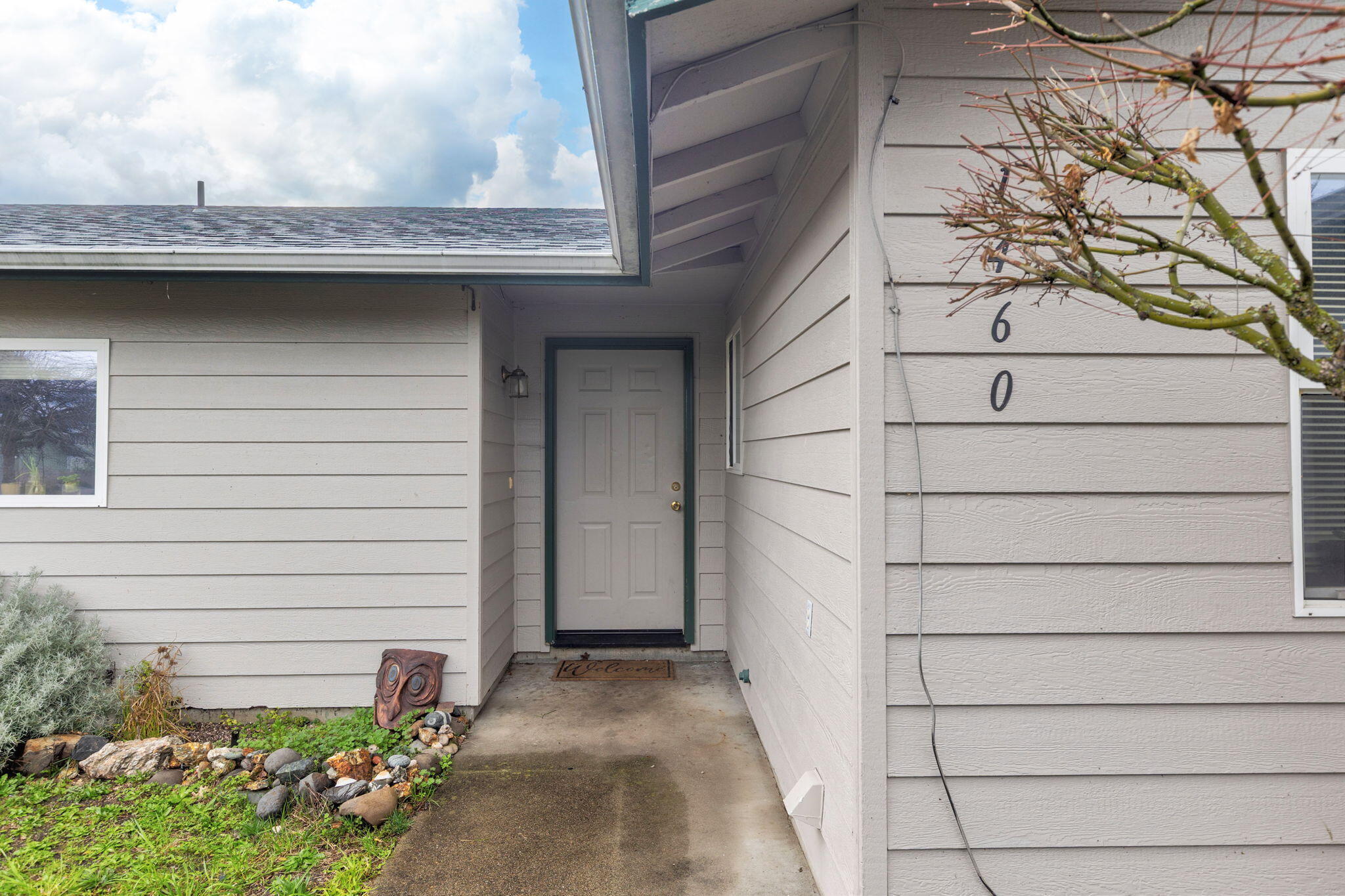 1460 SW Kokanee Lane