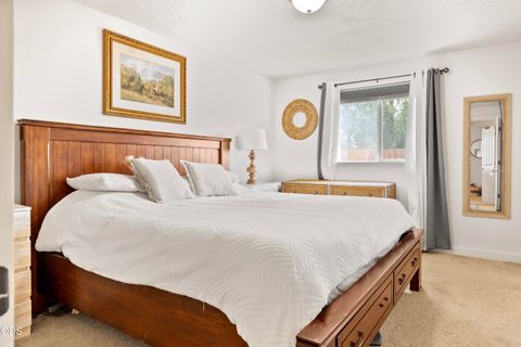 Tiny photo for 1831 SW 31st Street, Redmond, OR 97756 (MLS # 220224411)