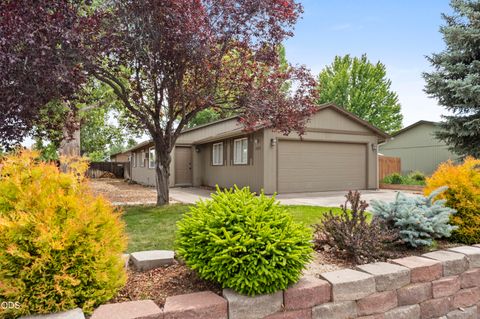 Photo of 1831 SW 31st Street, Redmond, OR 97756 (MLS # 220224411)