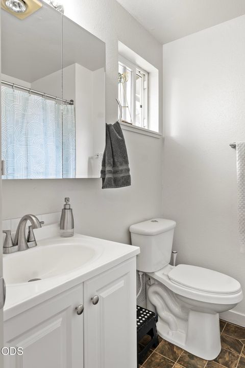 Tiny photo for 1831 SW 31st Street, Redmond, OR 97756 (MLS # 220224411)