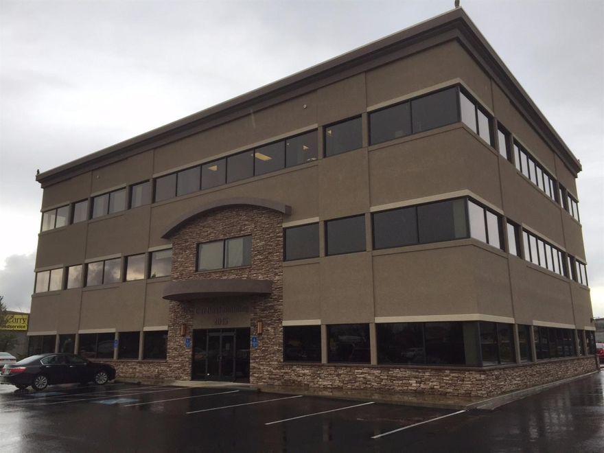 2,000 SF, 5,000 SF and 7,000 SF spaces in landmark Class A office building available for lease! The building was constructed in 2007. The entire 7,000 sf 2nd floor is available - currently demised into 2,000 SF and 5,000 SF suites. Both elevator & stairway access to 2nd floor. Note: Tenant in possession currently, but can be available ASAP.