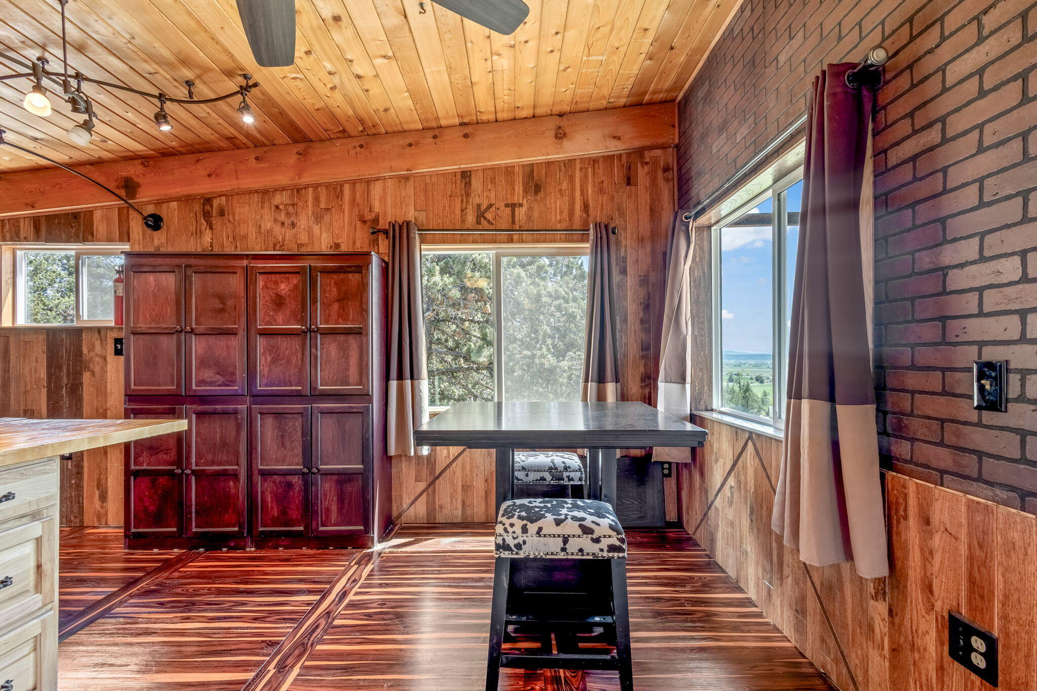 Golden Horseshoe - Residential