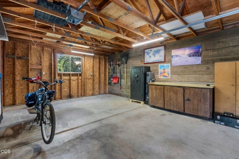 Tiny photo for 636 NE Irving Avenue, Bend, OR 97701 (MLS # 220224243)