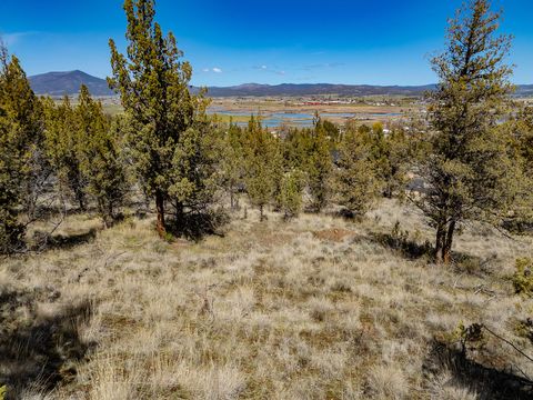 Tiny photo for NW Crescent Rim Place #Lot 8, Prineville, OR 97754 (MLS # 220217710)