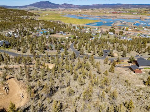 Tiny photo for NW Crescent Rim Place #Lot 8, Prineville, OR 97754 (MLS # 220217710)