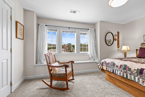 Tiny photo for 1120 Barrington Circle, Ashland, OR 97520 (MLS # 220217237)