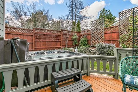 Tiny photo for 1120 Barrington Circle, Ashland, OR 97520 (MLS # 220217237)