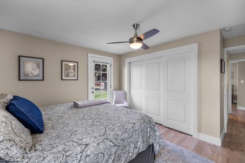 Tiny photo for 21298 SW Young Avenue, Bend, OR 97703 (MLS # 220221316)