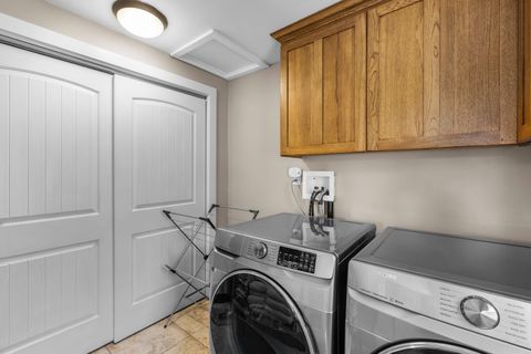 Tiny photo for 21298 SW Young Avenue, Bend, OR 97703 (MLS # 220221316)