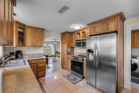 Tiny photo for 21298 SW Young Avenue, Bend, OR 97703 (MLS # 220221316)