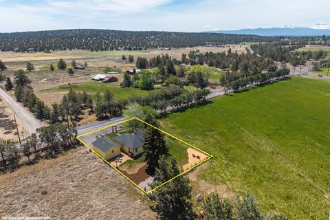 Tiny photo for 21298 SW Young Avenue, Bend, OR 97703 (MLS # 220221316)