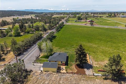 Tiny photo for 21298 SW Young Avenue, Bend, OR 97703 (MLS # 220221316)