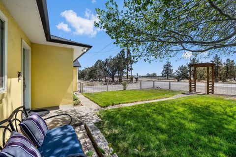 Tiny photo for 21298 SW Young Avenue, Bend, OR 97703 (MLS # 220221316)