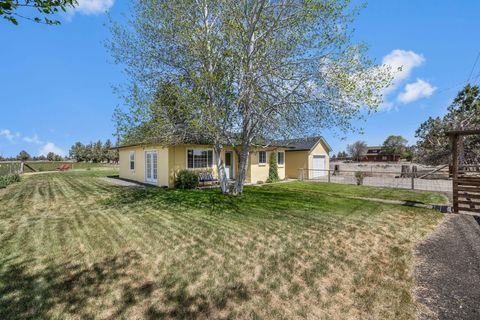 Tiny photo for 21298 SW Young Avenue, Bend, OR 97703 (MLS # 220221316)