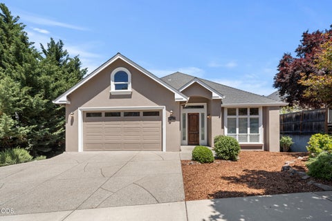 Tiny photo for 4643 Hathaway Drive, Medford, OR 97504 (MLS # 220223724)